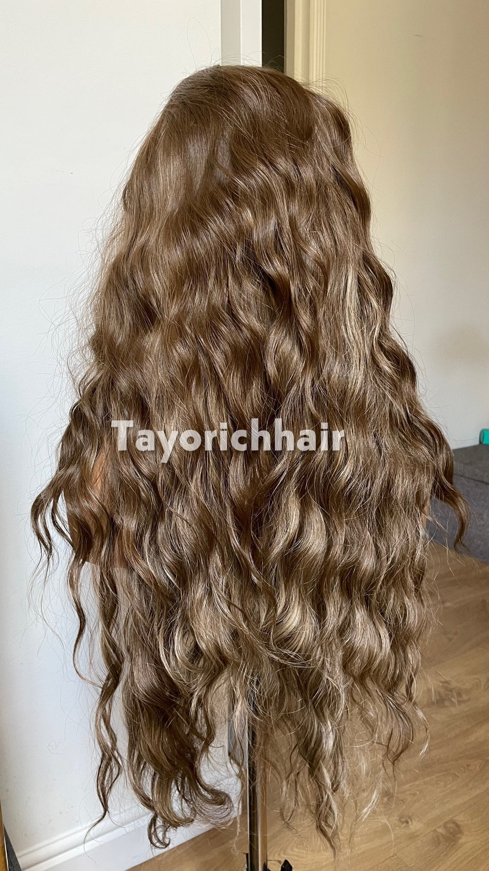 Ash Brown Highlighted Wavy Lace Front Synthetic Wig – 24 Inch Glueless 13x6 Transparent Lace