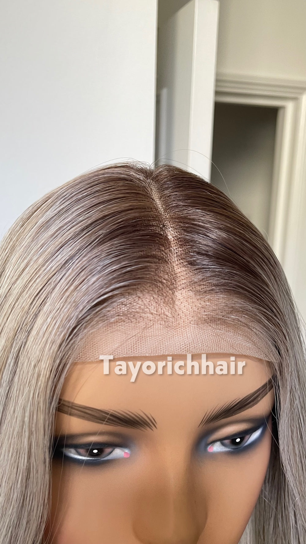 Silver Ash Blonde Wig with Platinum Highlights | 22” Wavy