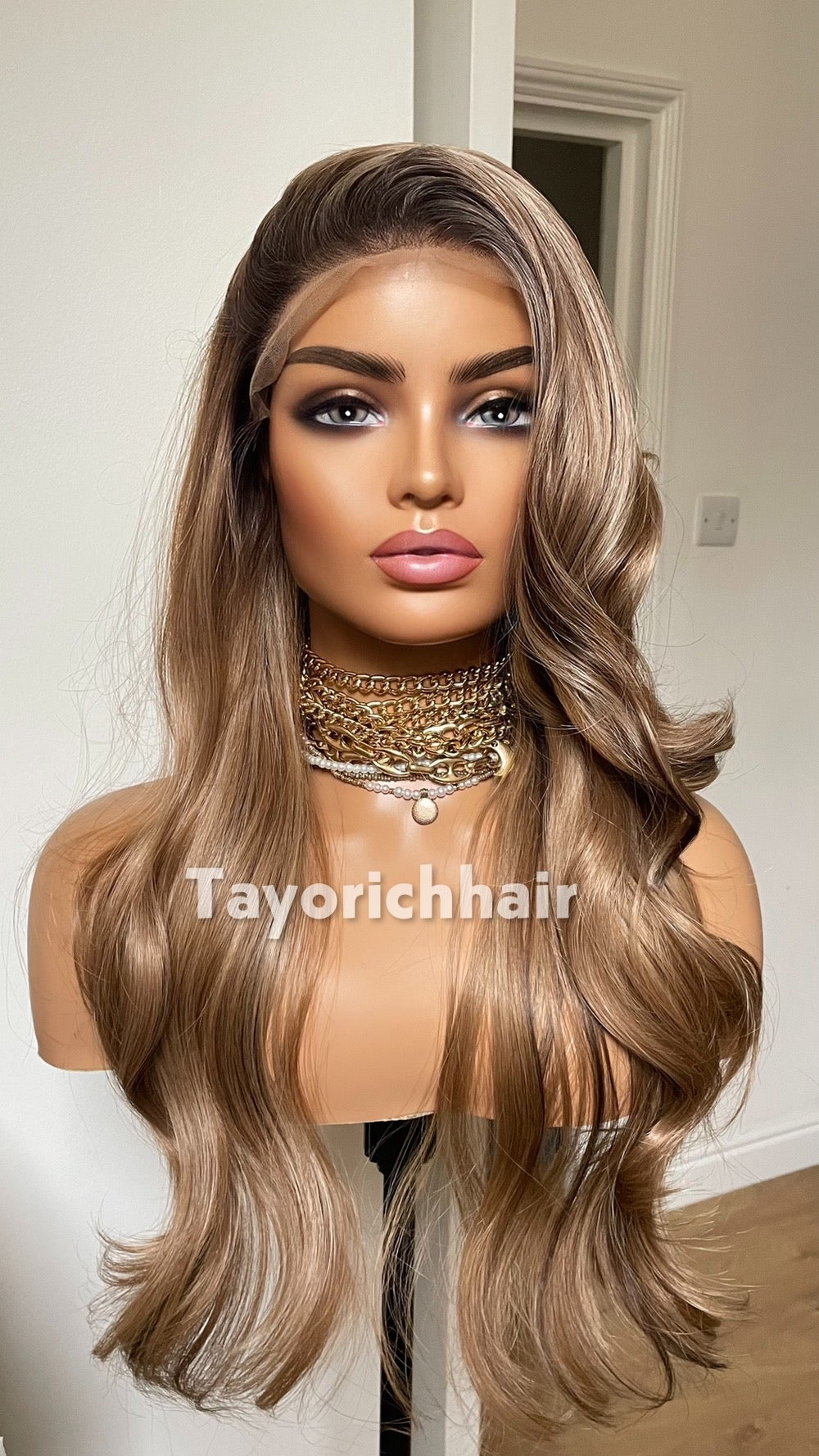 Rooted Dark Blonde Lace Wig With Highlights; Wavy Hair, Heat Resistant Synthetic