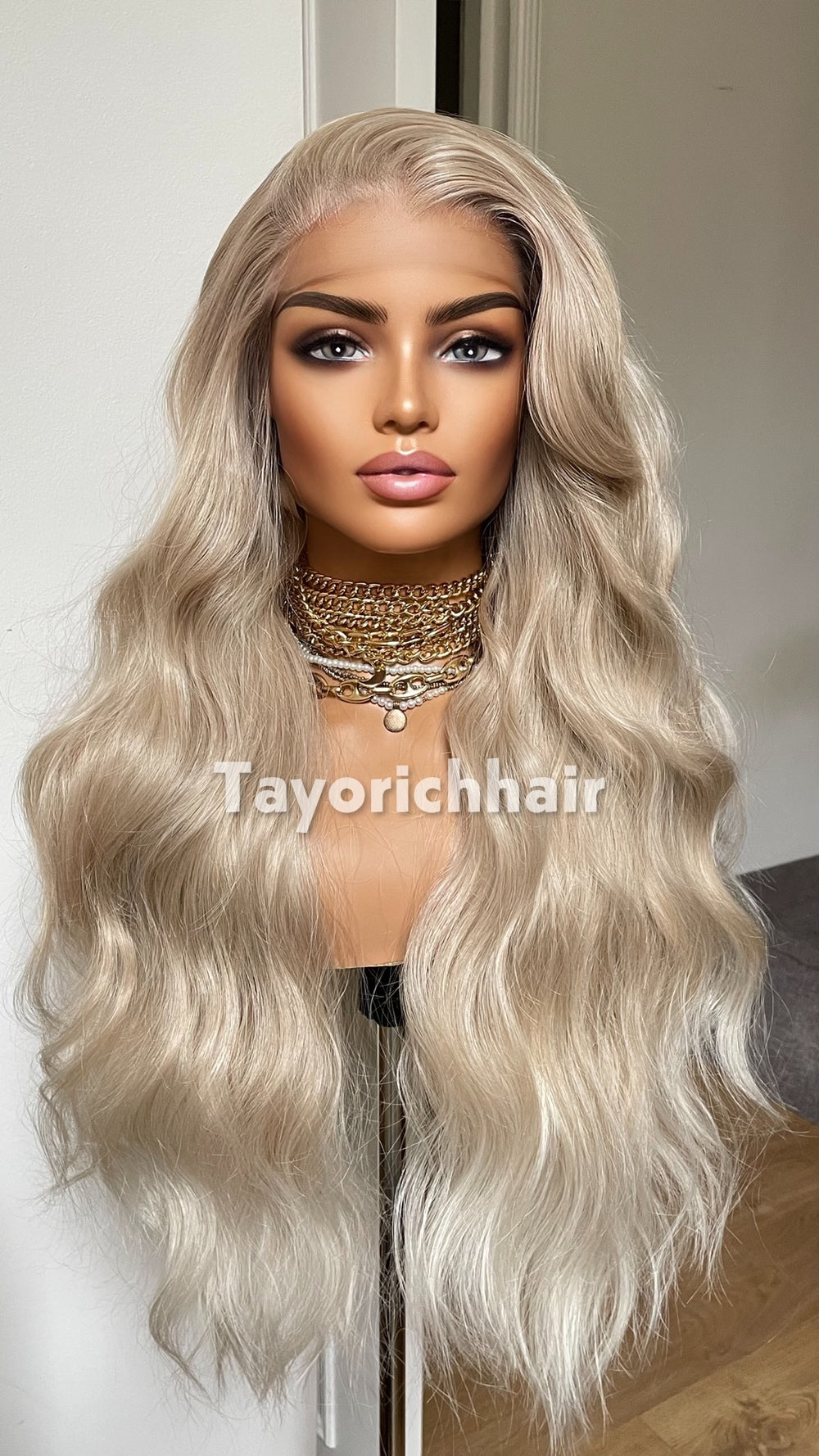Blonde 26” Wavy Wig | 13x6 Lace & Versatile Part