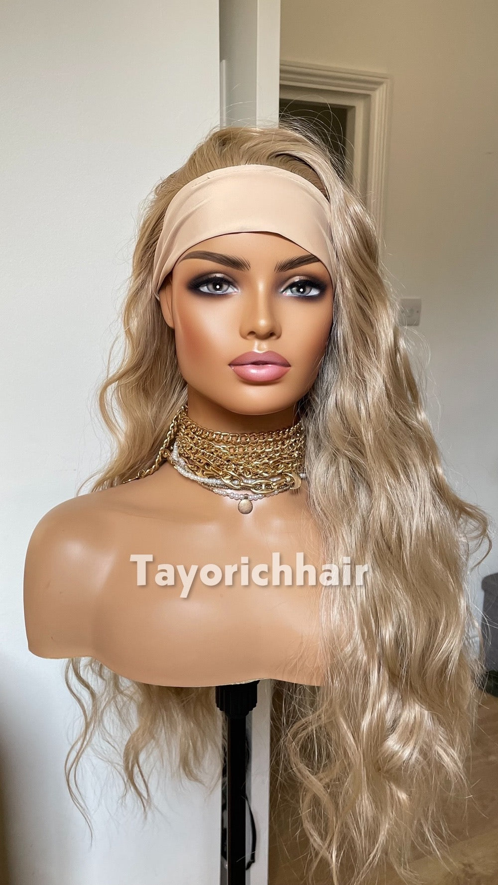 Glueless Ponytail Wig: Heat-Safe Synthetic Updo with Headband