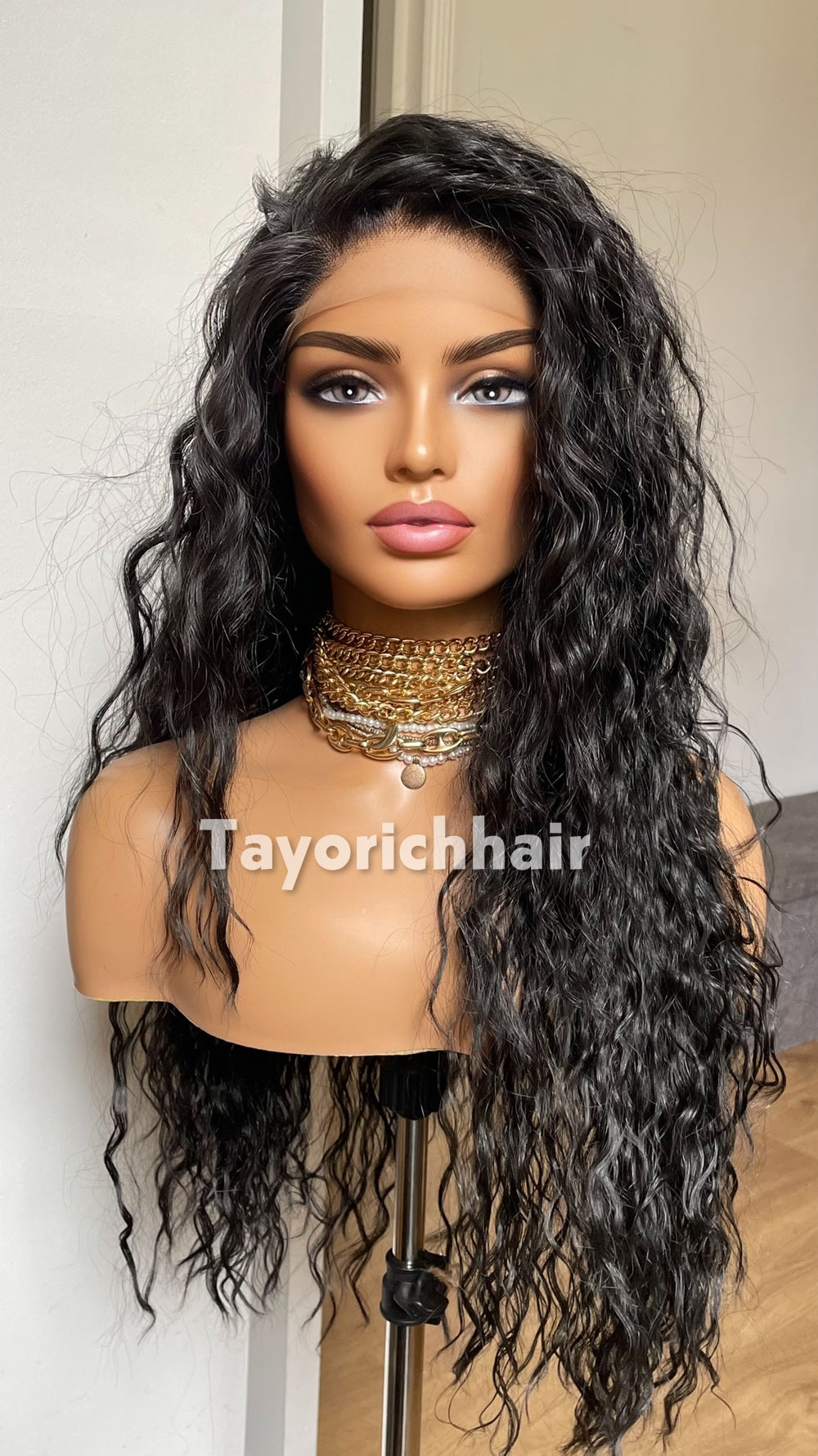 Black 20” Lightweight Curly Wig | 13x3 Free-Part Lace