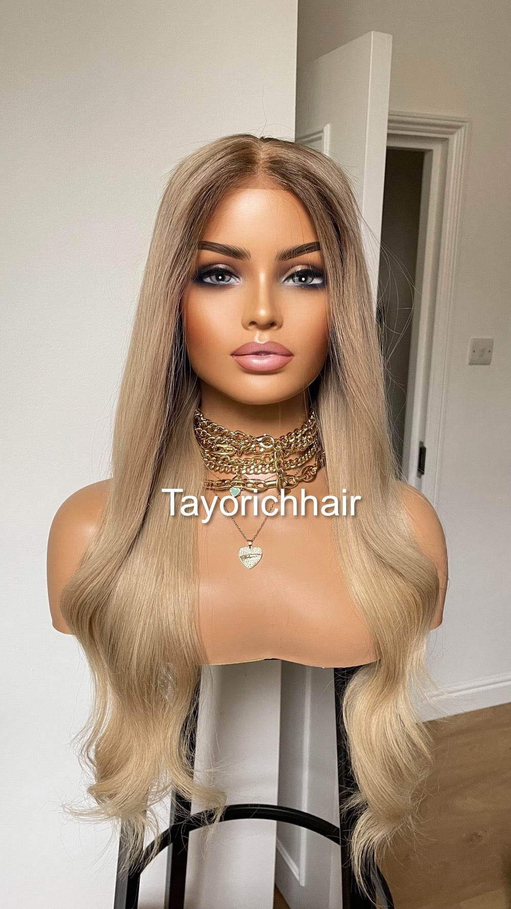 Glueless Human Hair Wig in 22 Inches•Smal Cap Size Wig•Rooted Ash Blonde Human Hair Wig•5X5 HD Lace•Bleached Knots Wig•Beginner Frindly Wig