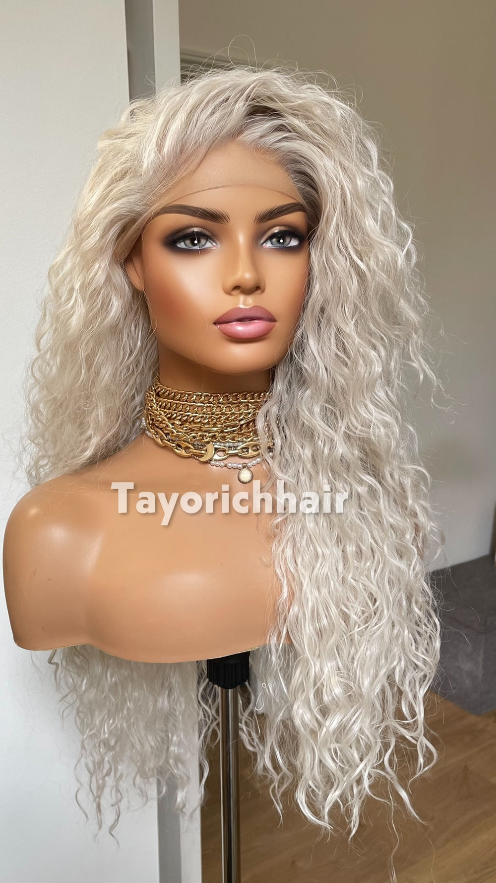 Tayorichhair 22-Inch Platinum Blonde Exotic Curly Synthetic Wig – Dark Roots, 13x3 Transparent Lace Front, Small XS Cap Lightweight Daily Wear Unit