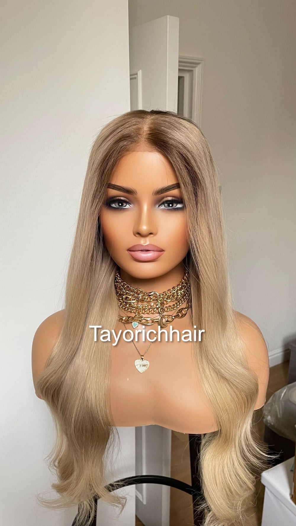 Glueless Human Hair Wig in 22 Inches•Smal Cap Size Wig•Rooted Ash Blonde Human Hair Wig•5X5 HD Lace•Bleached Knots Wig•Beginner Frindly Wig