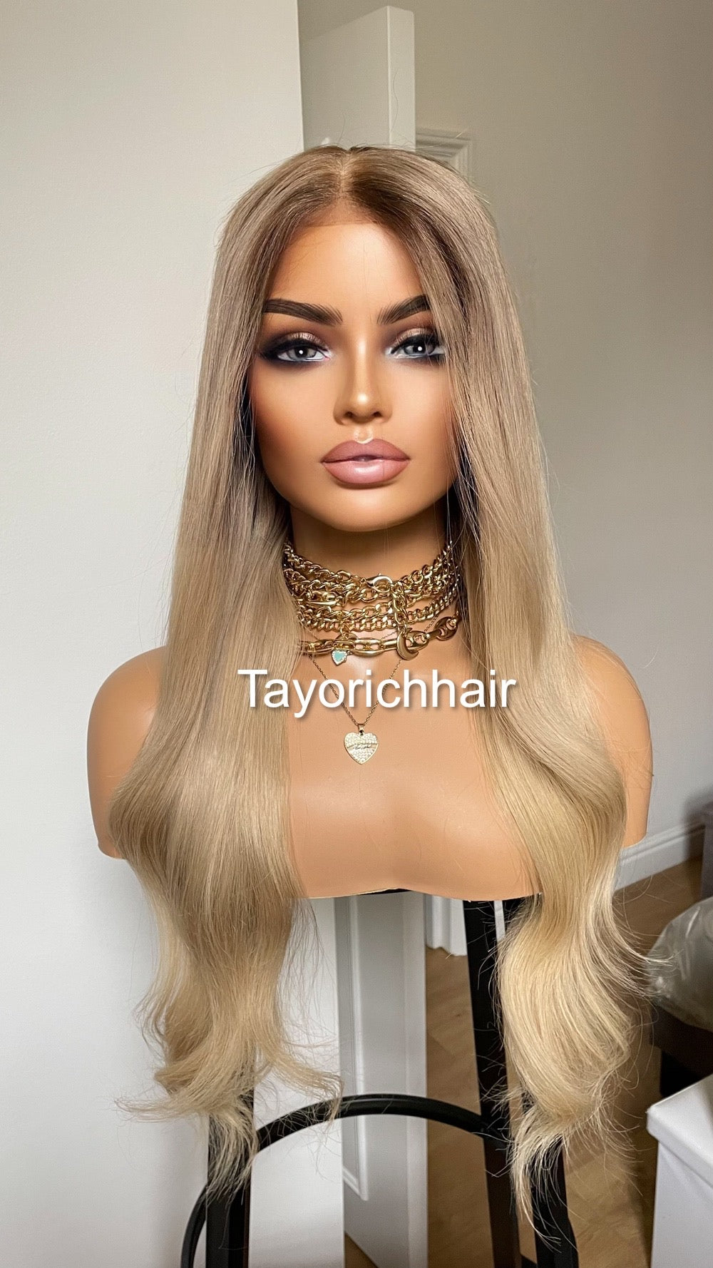 Glueless Human Hair Wig in 22 Inches•Smal Cap Size Wig•Rooted Ash Blonde Human Hair Wig•5X5 HD Lace•Bleached Knots Wig•Beginner Frindly Wig