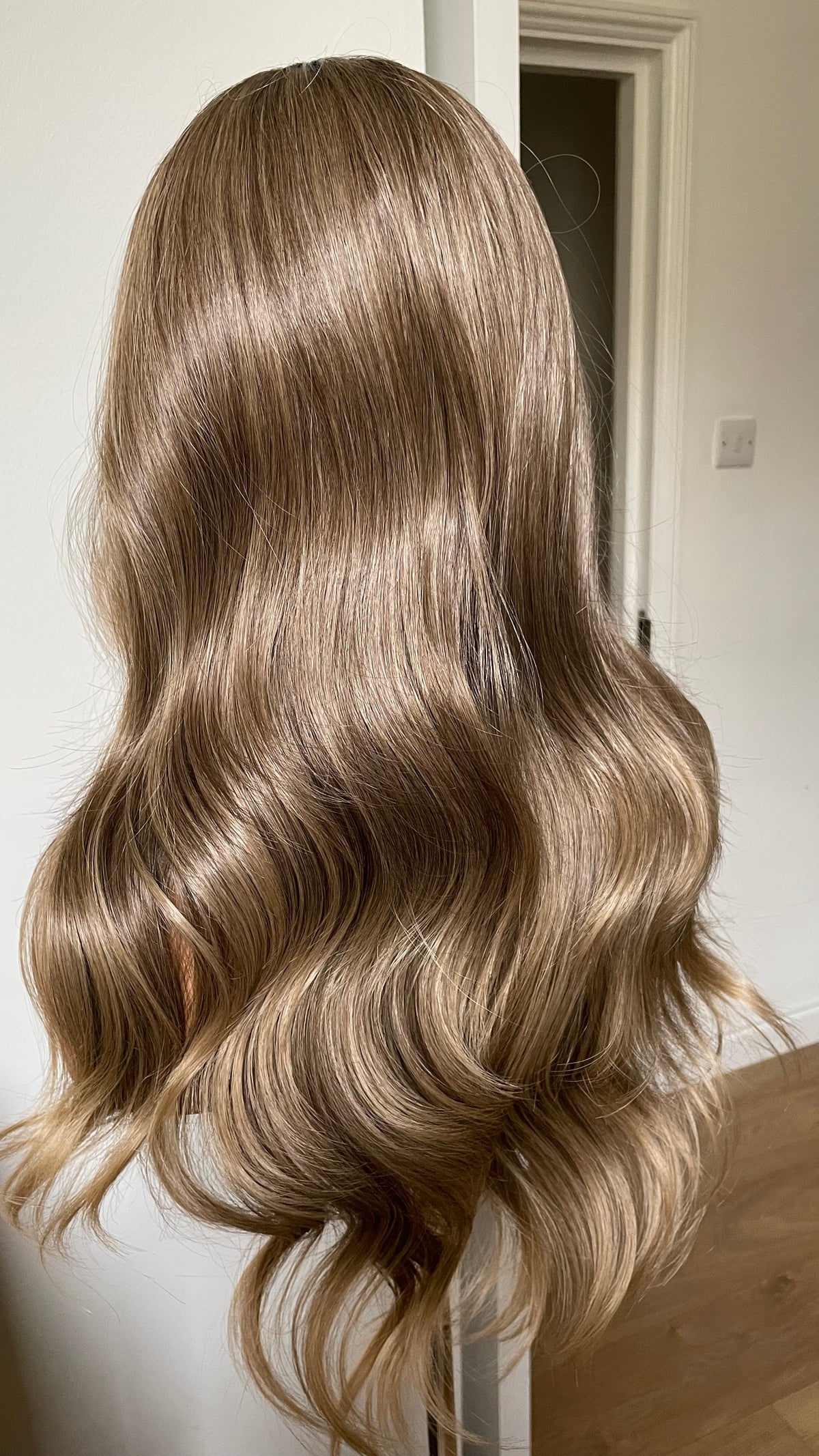 Dark Ash Brown Wig with Blonde Highlights & Black Roots | 20” Wavy