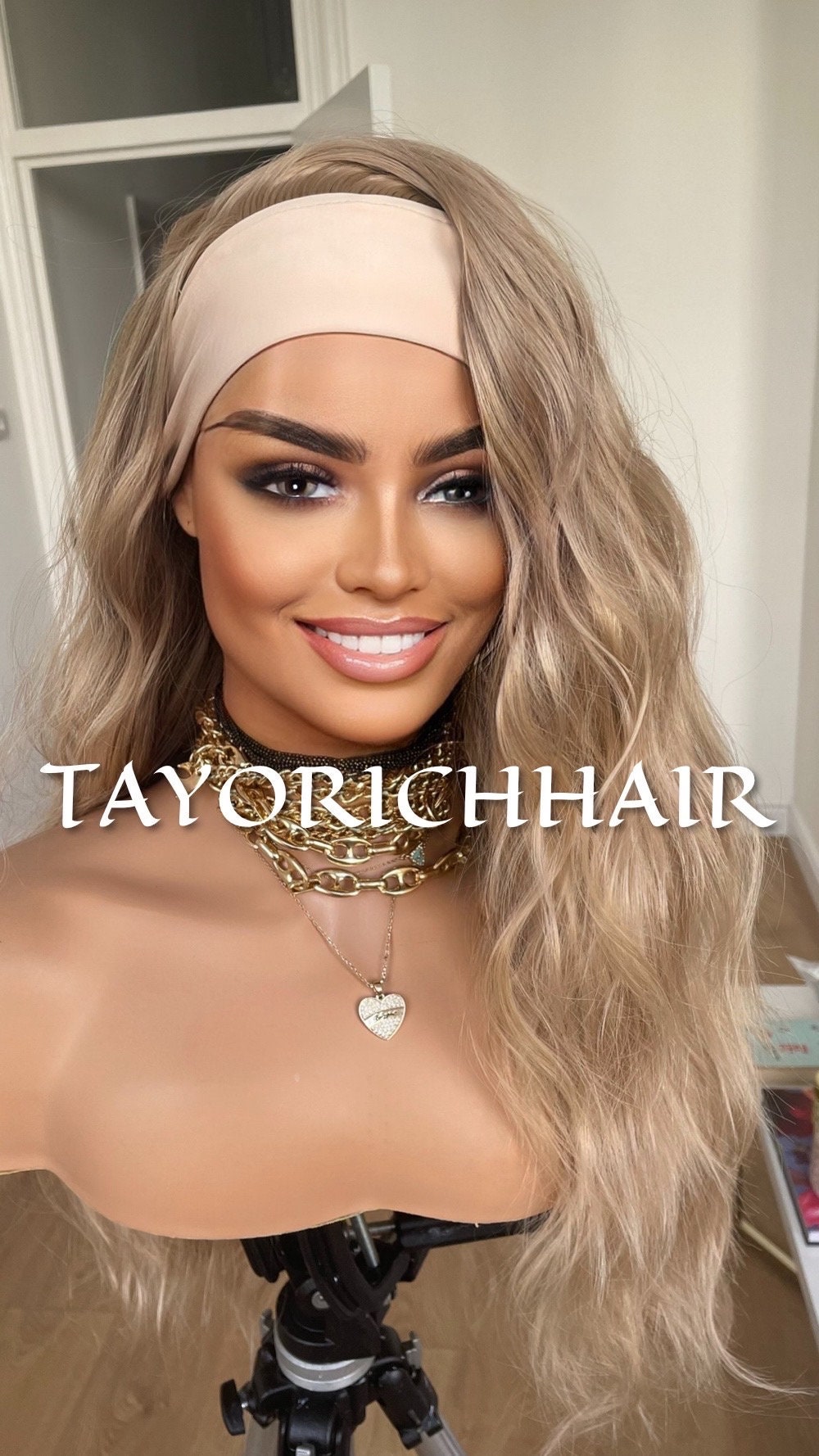 Ponytail Gym Wig With Band / Exercise Wig/ Workout Ash Blonde Wig With Head Band/Heat Safe Synthetic Curly Wig For Running And Daily Workout